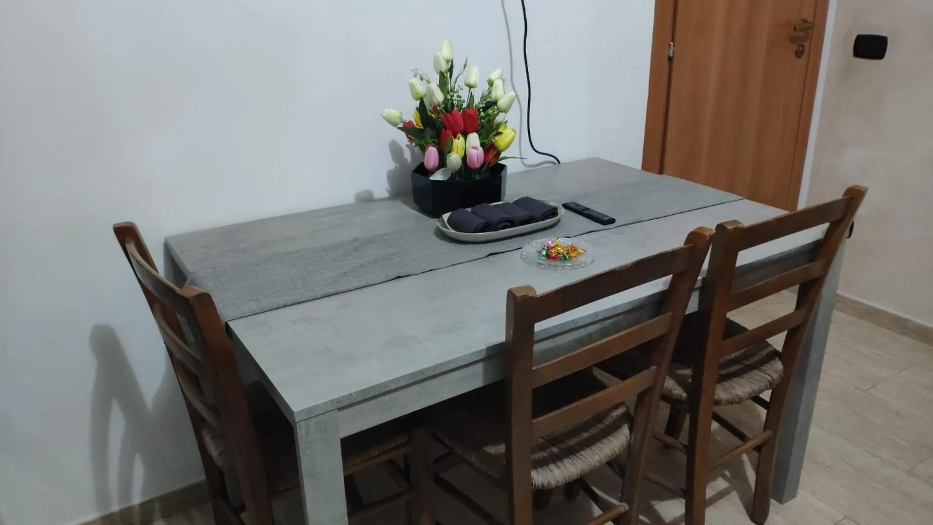 Guest house Deluxe Room With Private Kitchen And Garden - Close To Metro C Rome