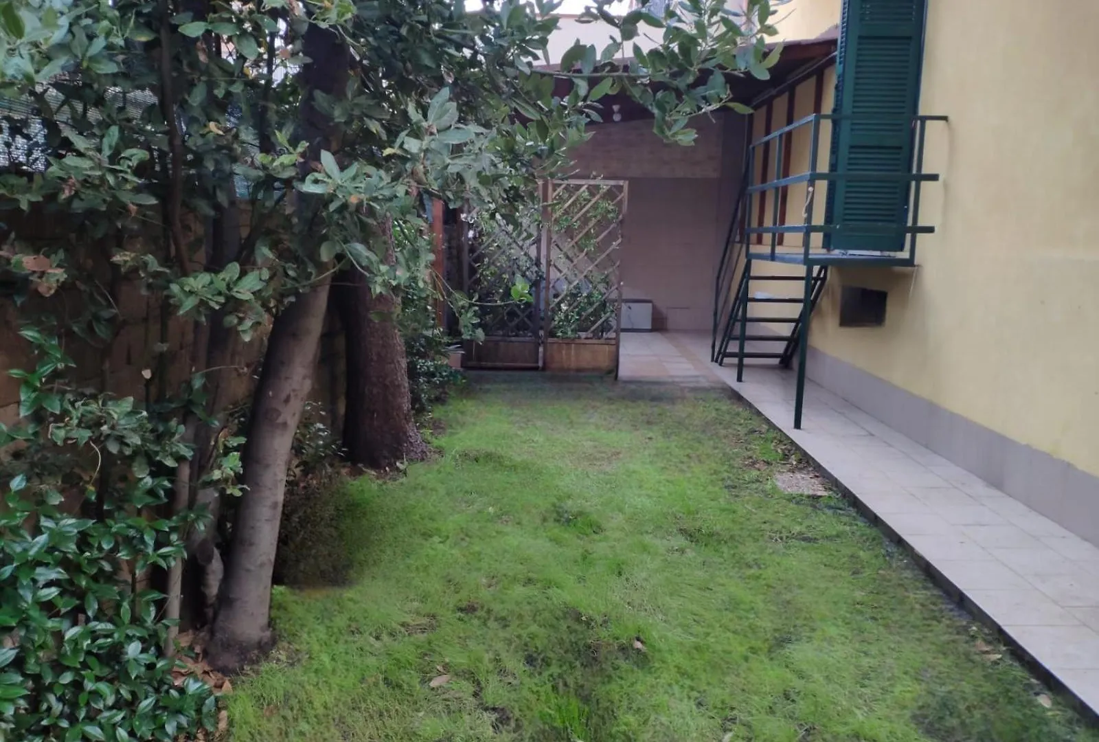 Deluxe Room With Private Kitchen And Garden - Close To Metro C Rome Italy