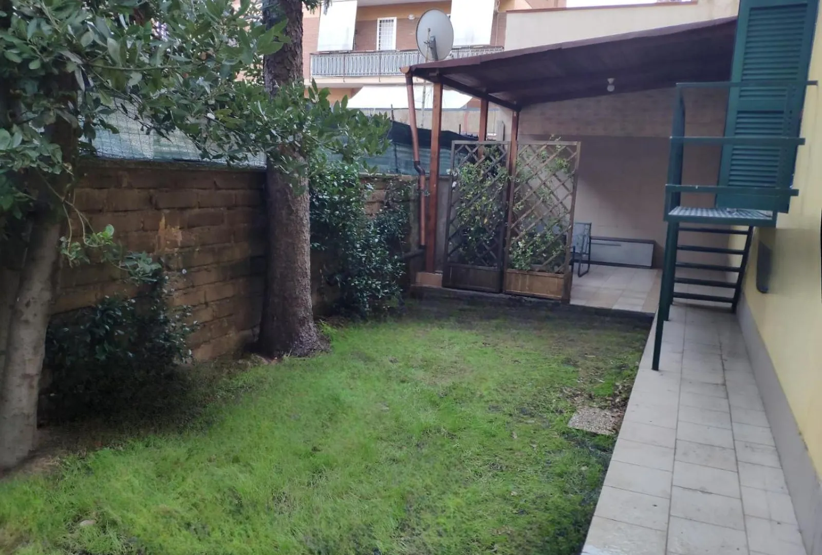 Guest house Deluxe Room With Private Kitchen And Garden - Close To Metro C Rome Italy
