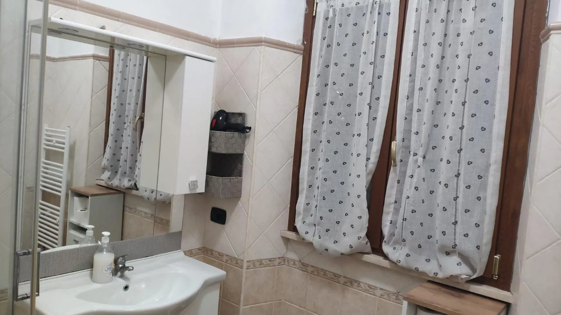 Guest house Deluxe Room With Private Kitchen And Garden - Close To Metro C Rome