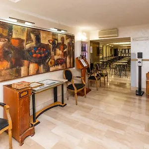 3* Hotell Center 2