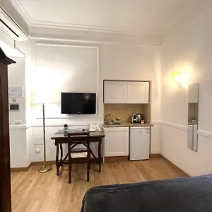  Pensión Interno